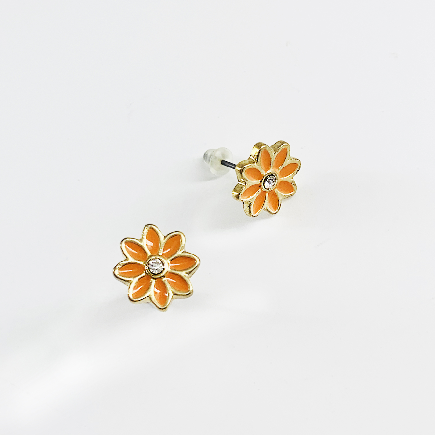 gold flower earrings studs