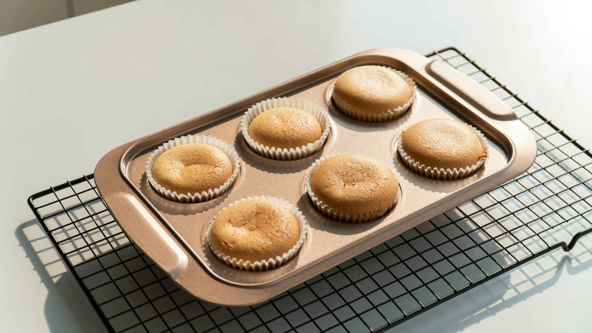 Khuôn nướng 6 bánh Cupcake Unibaker