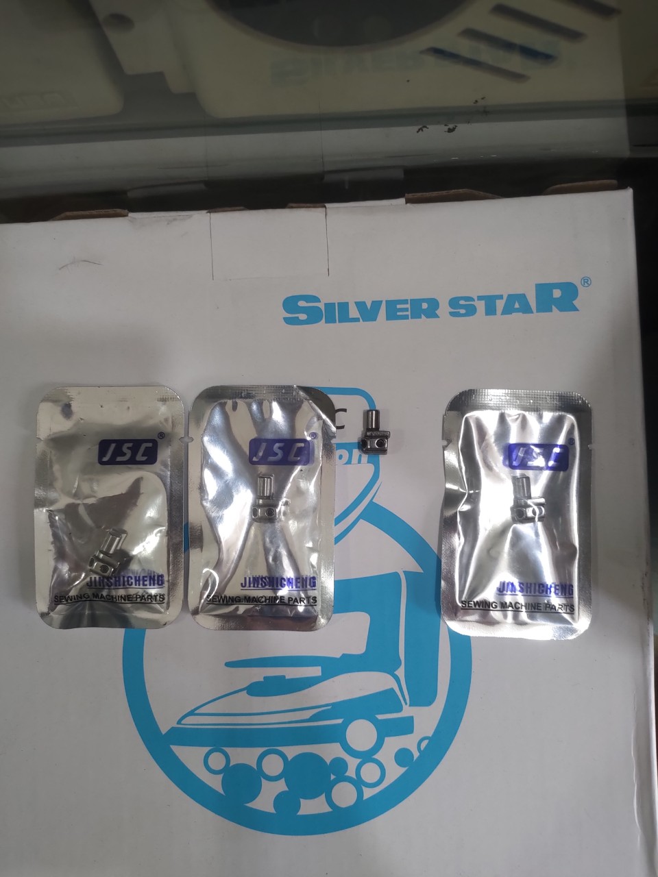 táo kim máy vắt sổ jack 4 chỉ