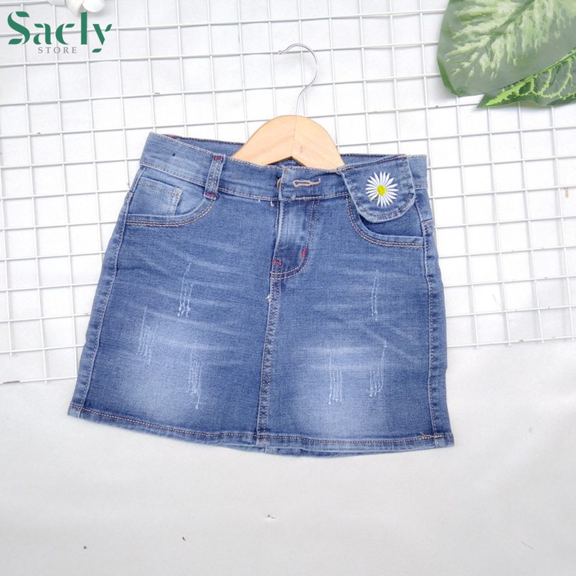 Váy jean bé gái từ 23kg -35kg (họa tiết chuột mickey  váy jean dành cho bé từ 2 tuổi - 14 tuổi)