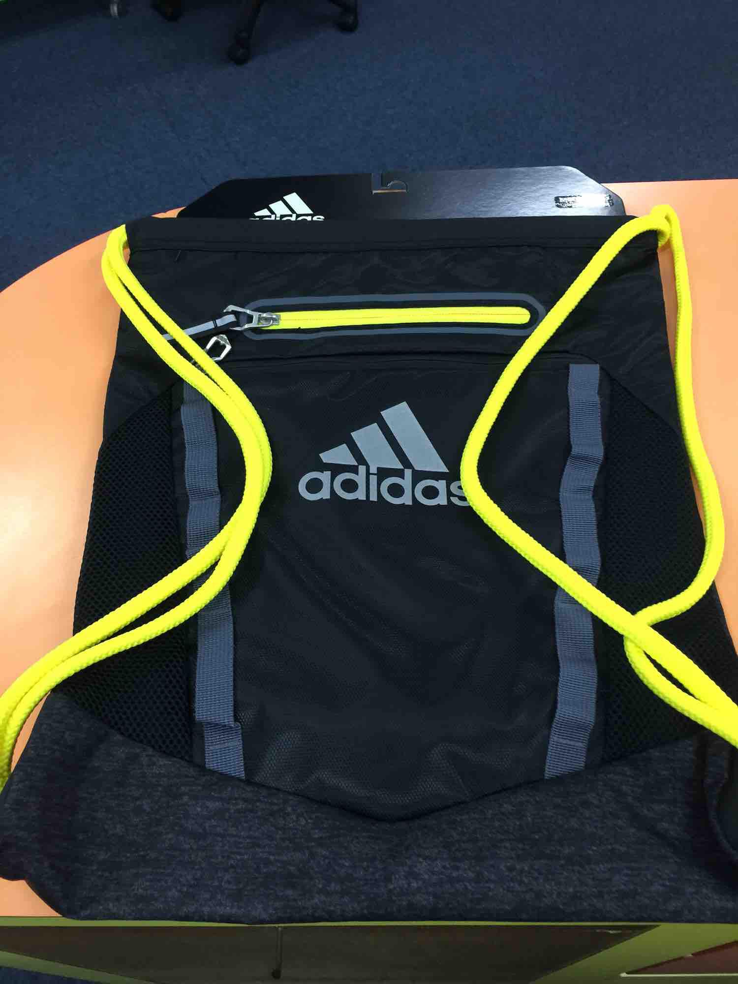 adidas rumble sackpack