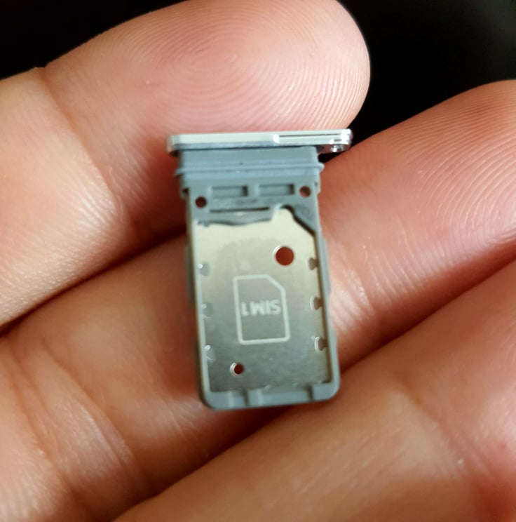 Good Samsung Galaxy S21 plus SIM card tray