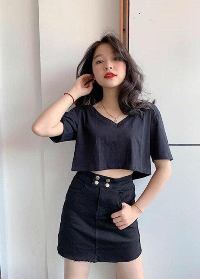 Áo thun croptop cổ tim