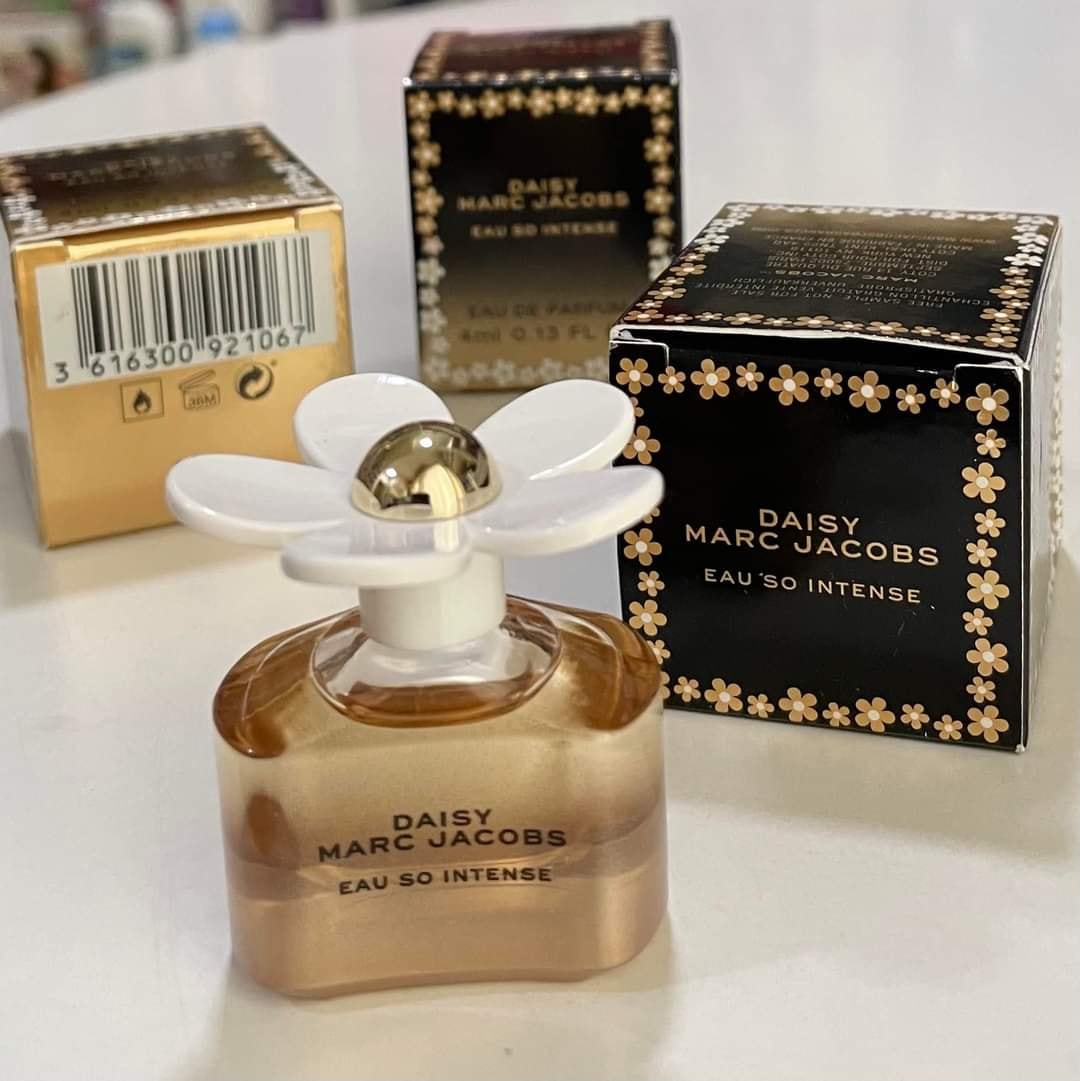 Nước hoa mini marc jacobs daisy eau so intense edp 4ml chính hãng - 11959