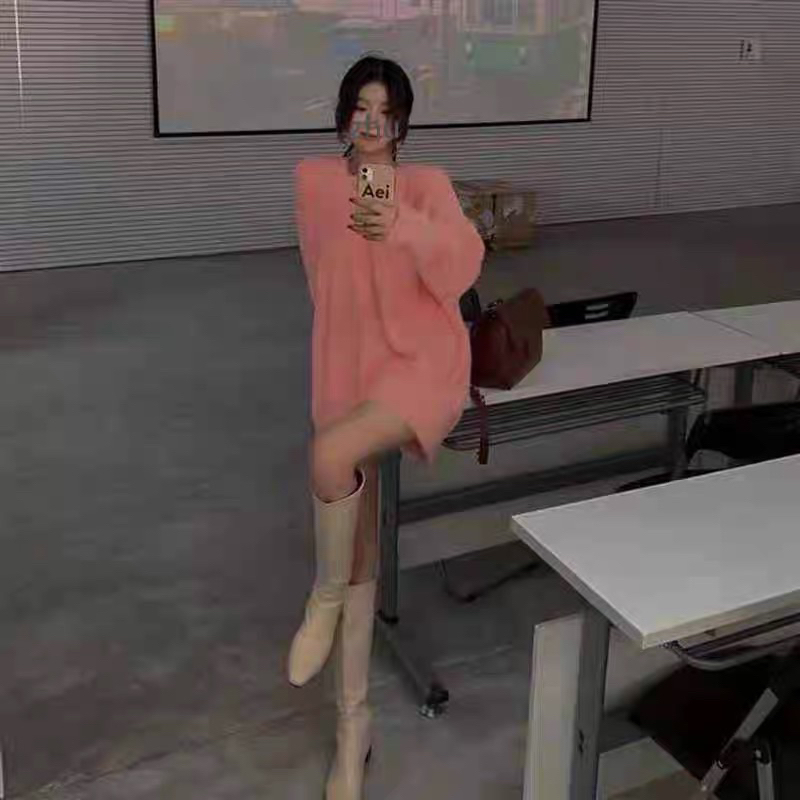 Áo Len Lông Thỏ Cổ V Dáng Rộng Chùm Mông