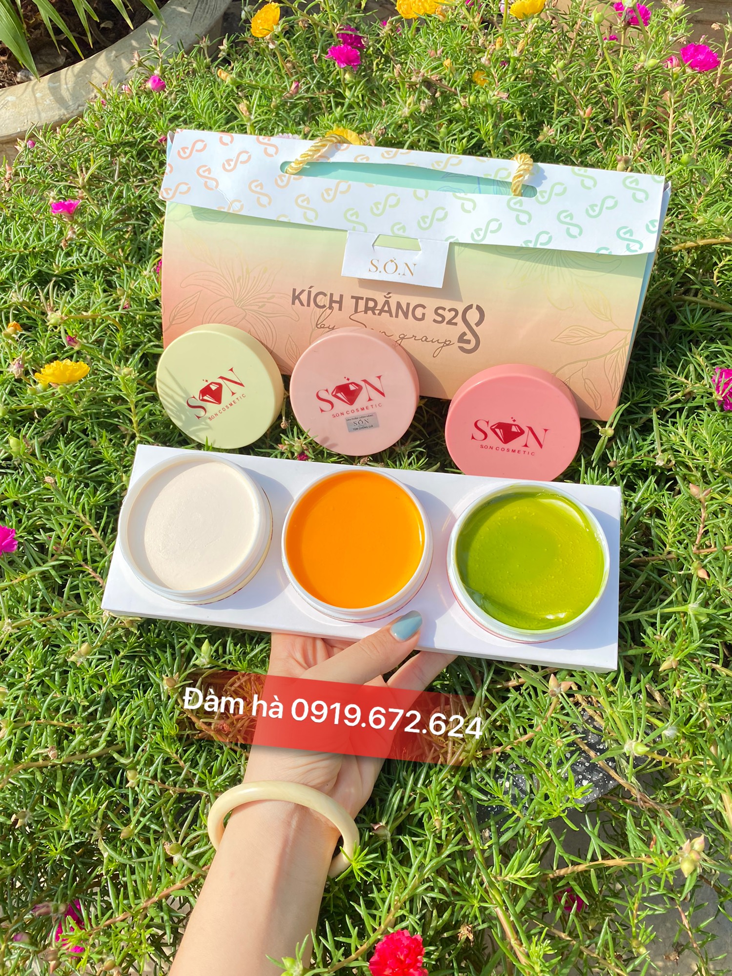 mua 1 tanwgj1 kem body măng cụt son