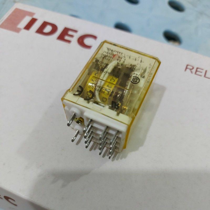 RY4S-UL 24V, 220V rơ le trung gian IDEC