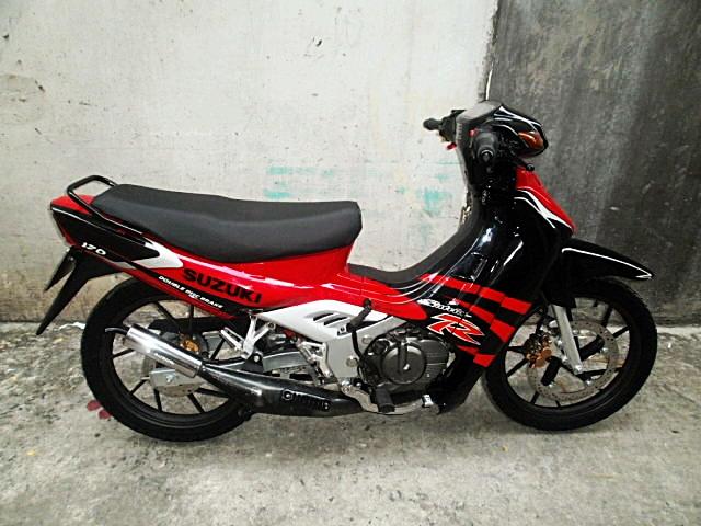 Tem Suzuki Satria 2000 Đỏ Đen