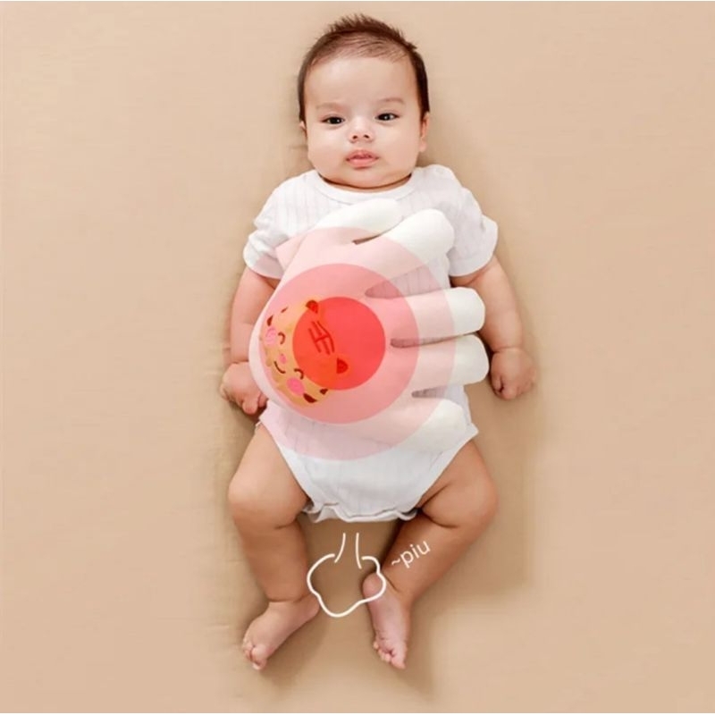 GỐI ÔM HÌNH BÀN TAY MỀM MẠI ( GỐI CHẶN CHO BÉ NGỦ NGON ,CHỐNG GIẬT MÌNH)