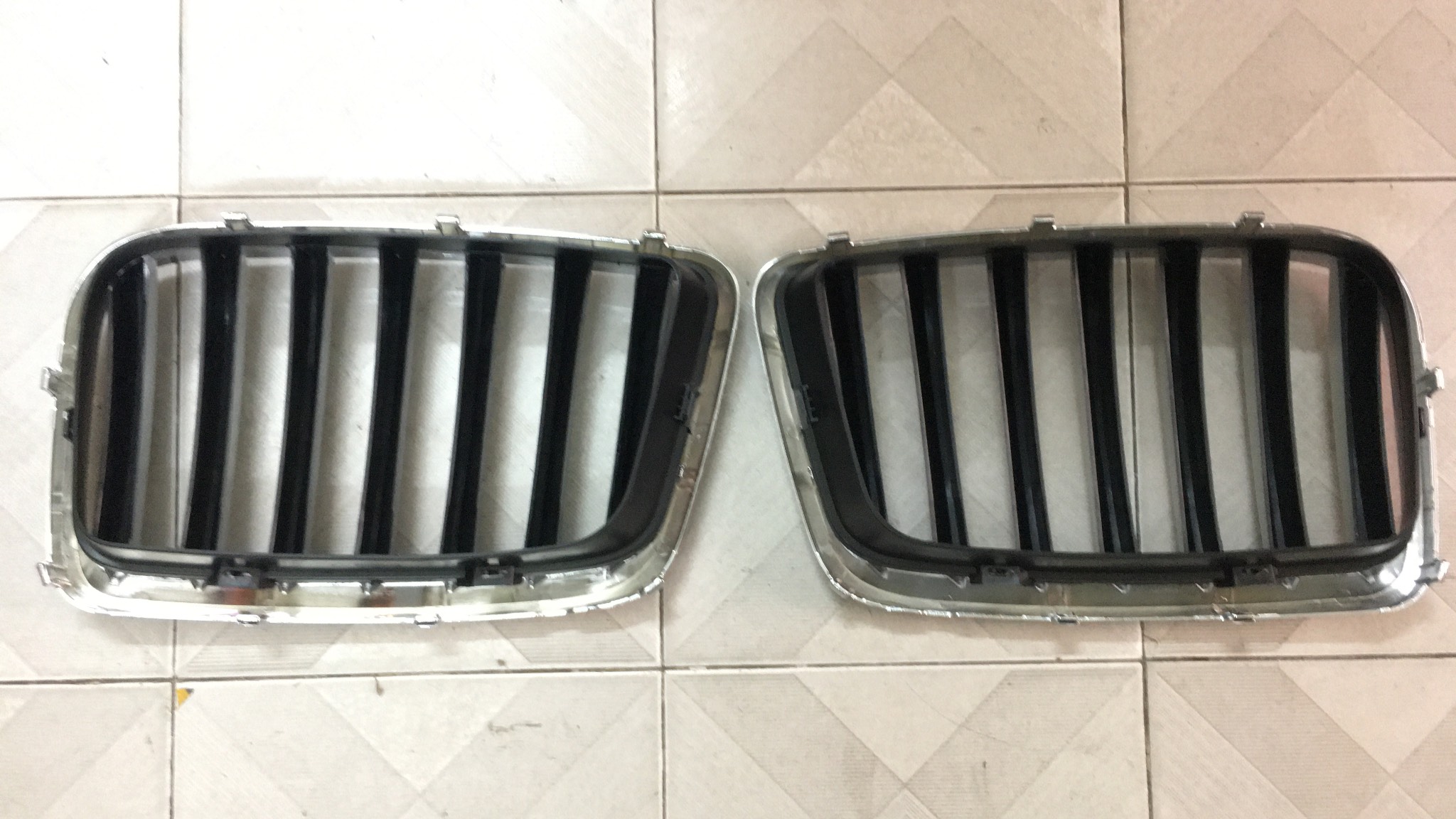Mặt ga lăng dongben x30 và dongben t30 tải