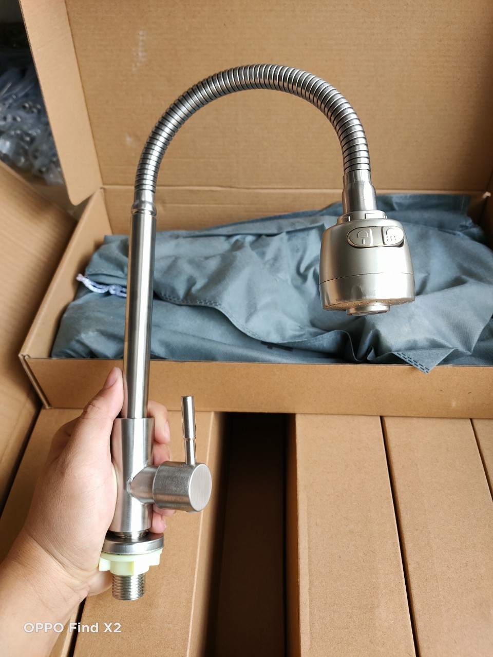 Vòi rửa chén bát Lạnh cần Mềm inox 304 xoay 360 độ