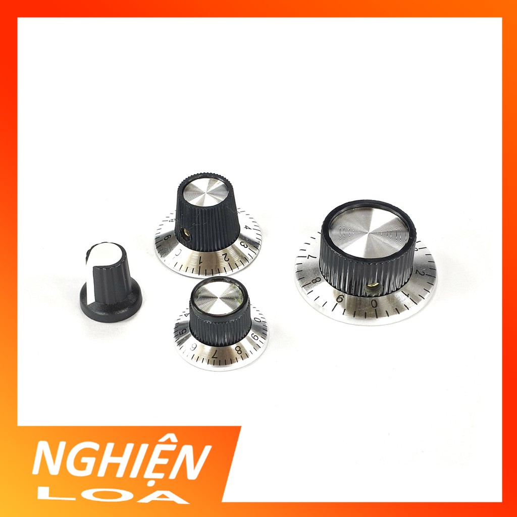 Núm volume vành nhôm cổ điển