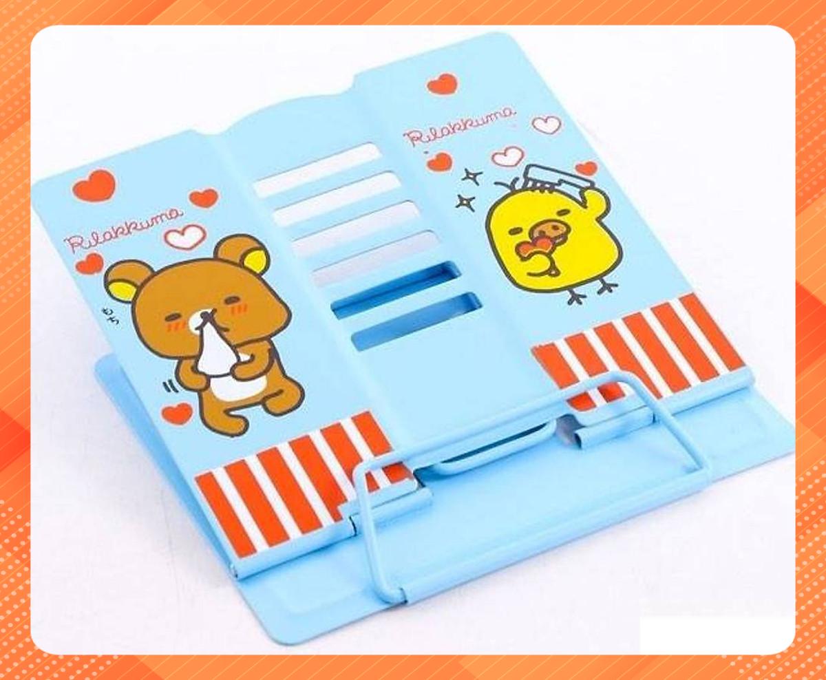 Kệ để sách giúp bé ngồi đúng tư thế