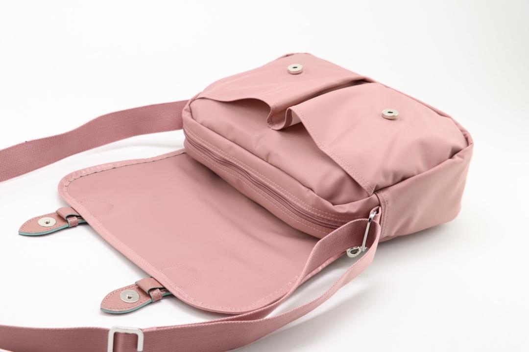 longchamp postman bag