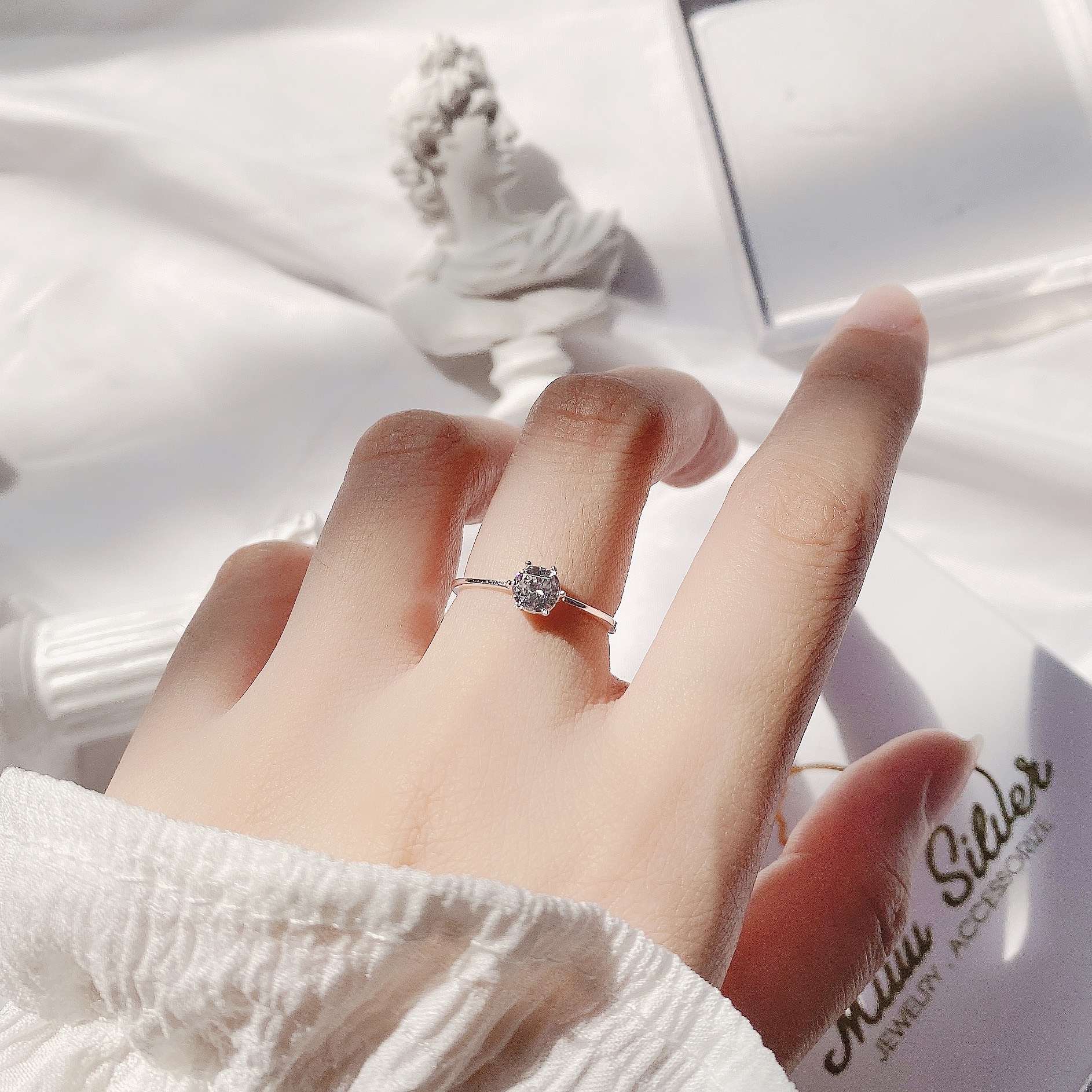 Nhẫn bạc nữ Miuu Silver, nhẫn đính đá 6 trấu Caryl Ring