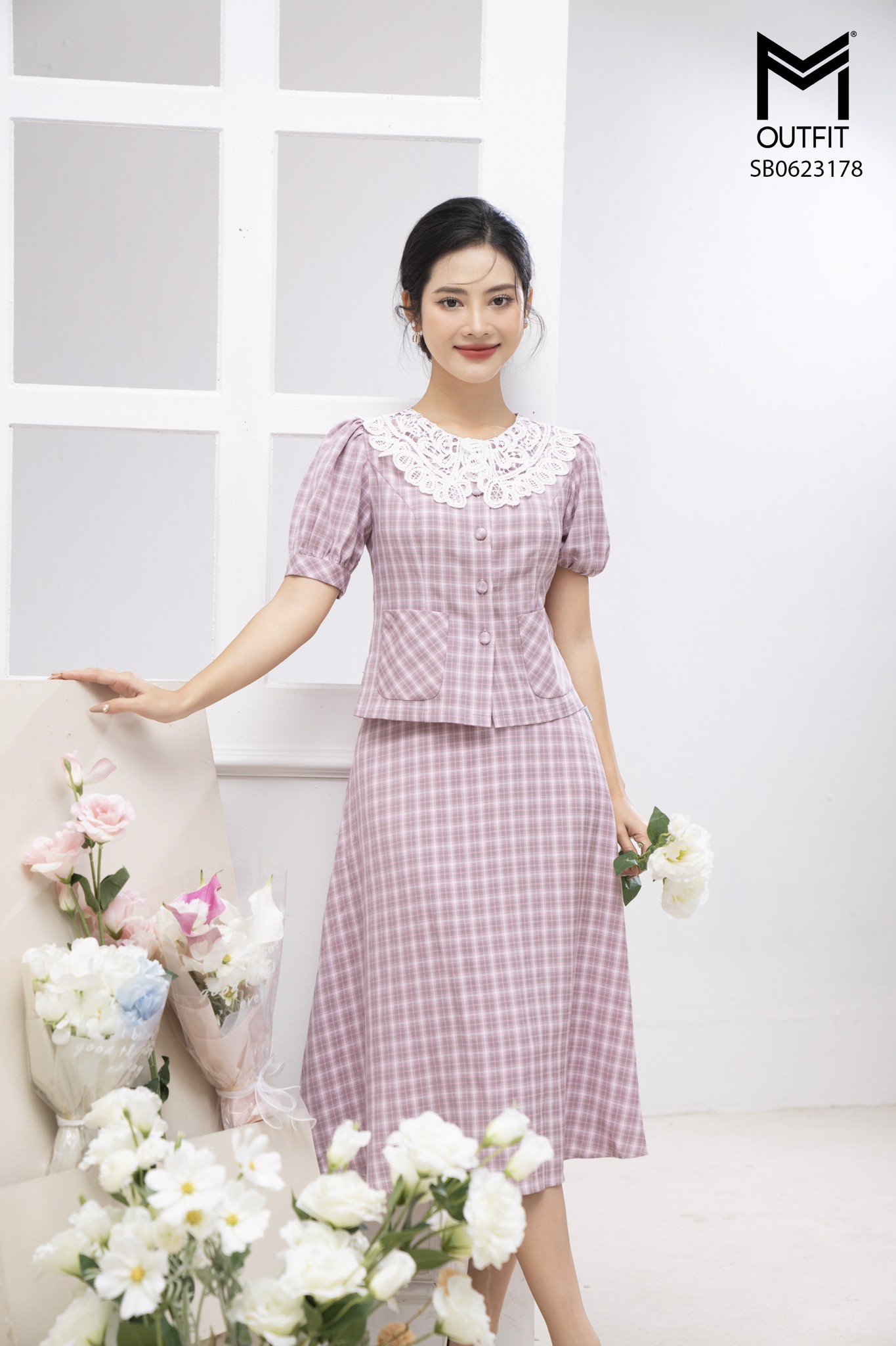 SÉT BỘ ÁO PHỐI CỔ REN, CHÂN VÁY XÒE