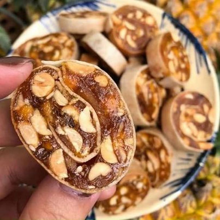 Kẹo Khóm - Thơm Cuộn Đặc Sản Miền Tây - 100g