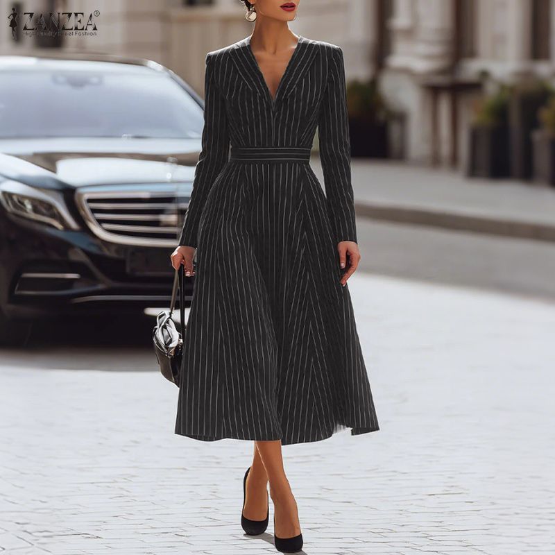 daily practice fastpack bubble-hem midi dress dinner days or nights collection:Dresses Champagne Wedding Dress | Size:4-6