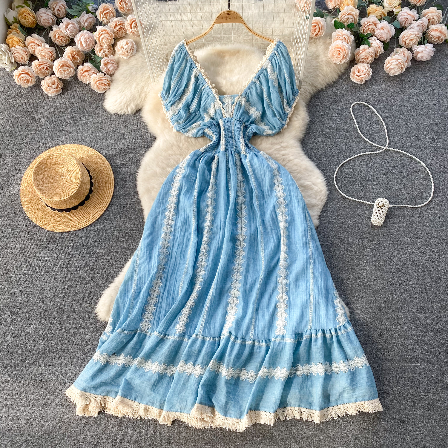 Design Sense French Atmosphere Sense Temperament Dress Spring Dress Women's Lace Lace Lace V-Neck Bubble Sleeves Vacation Long Skirt
