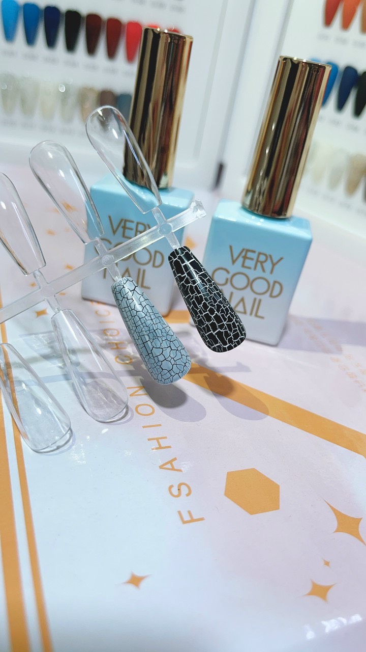Sơn nứt verygood nail đen, trắng, - lẻ 1 chai