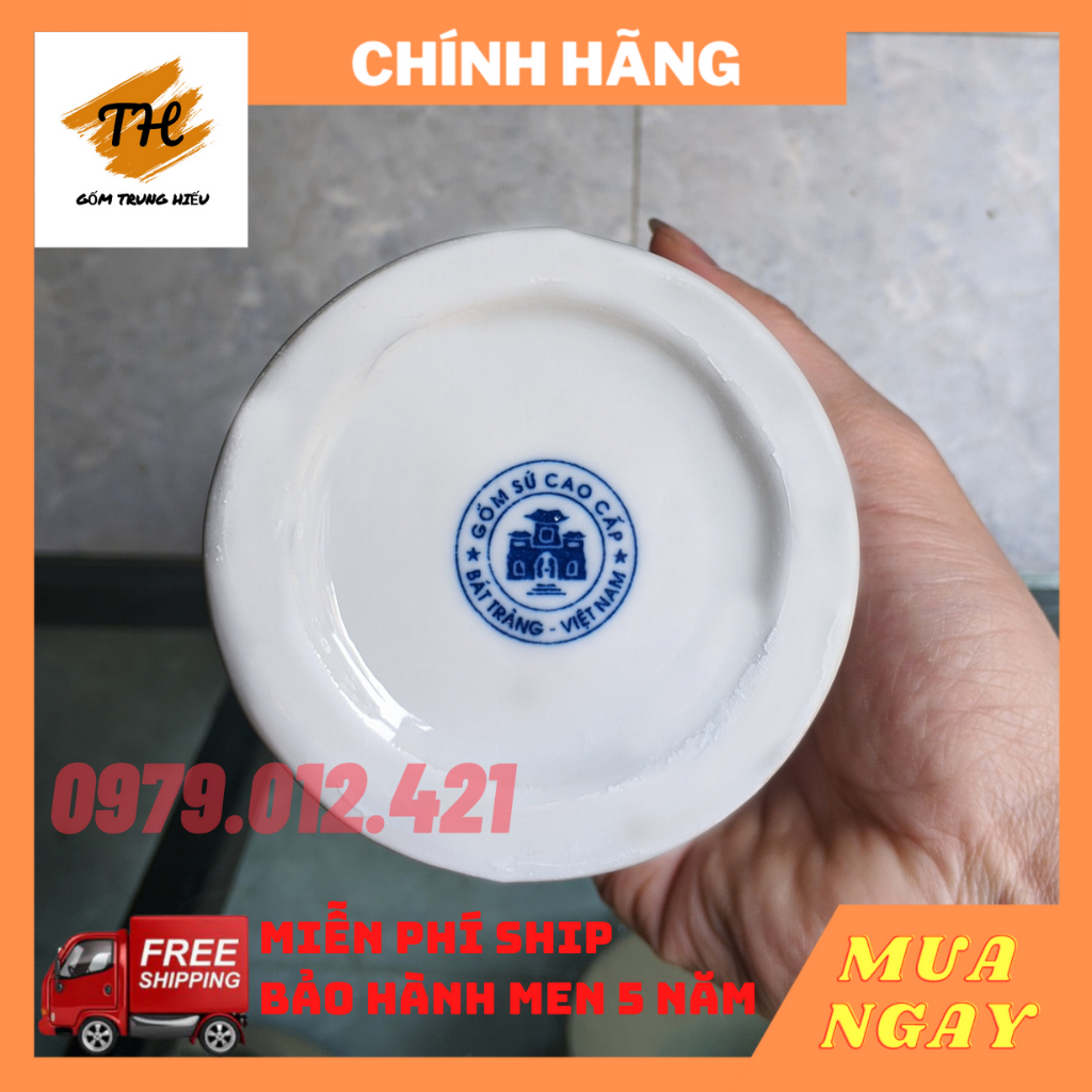 Đèn dầu men lam Bát Tràng