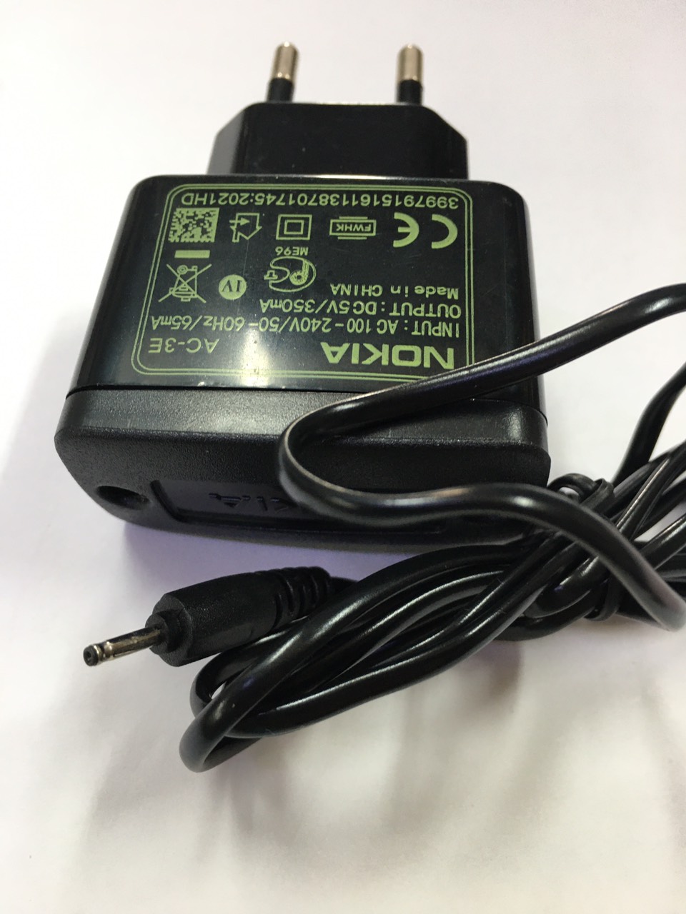 Sạc điện thoại Nokia chuôi nhỏ