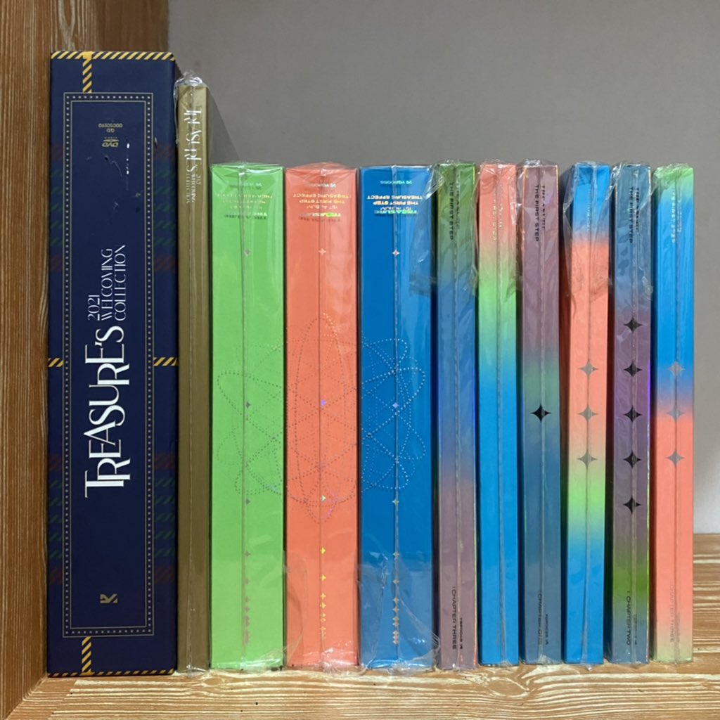 Album Treasure The first step ( 3 chapter ) có sẵn