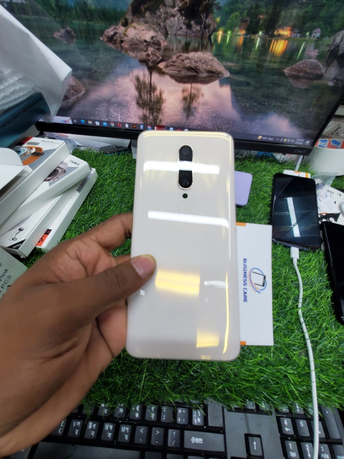 original Back Panel Cover for OnePlus 8 back part mobile phone.