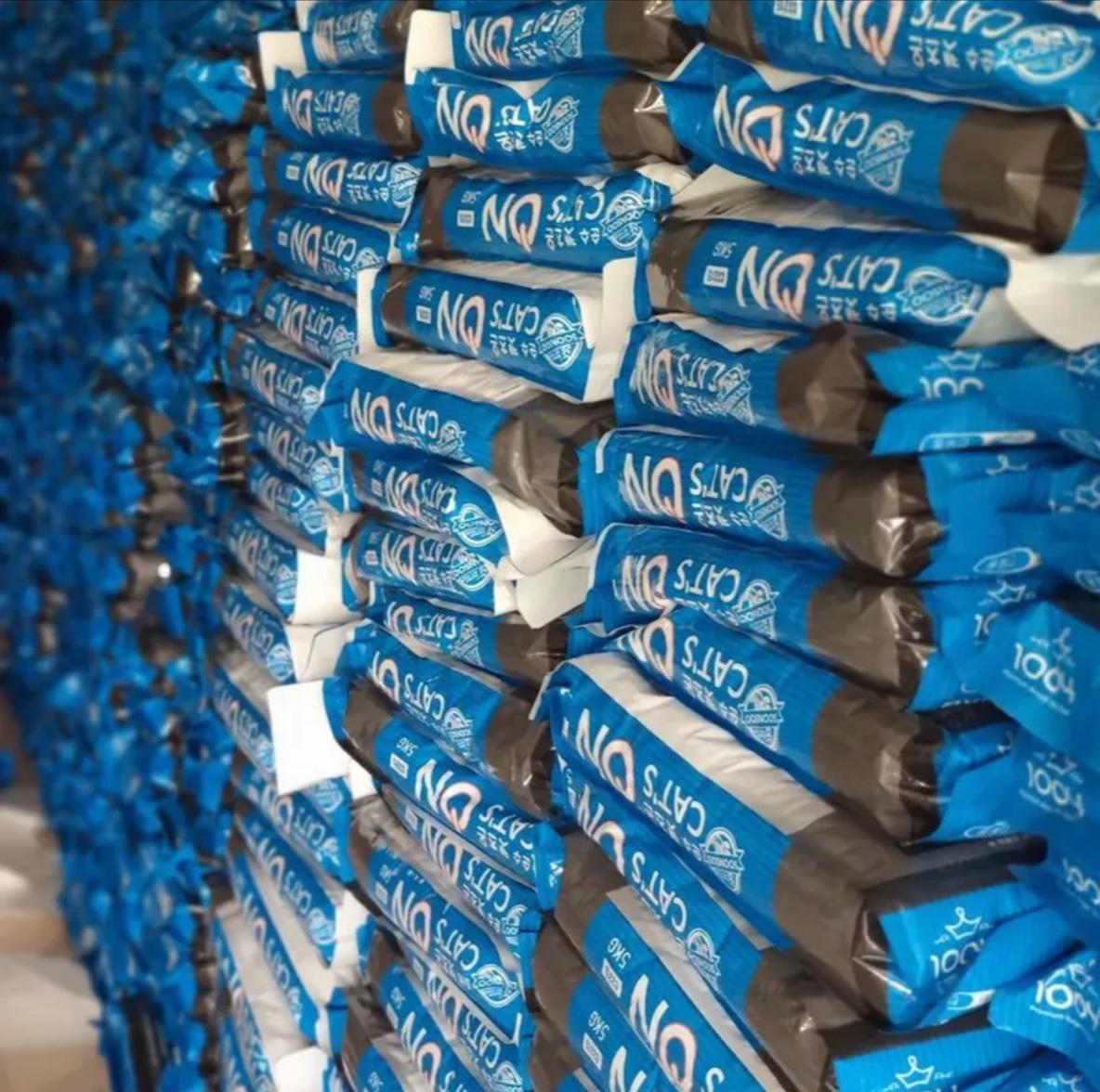 Hạt Cat's On Túi Chiết 1KG Dành Cho Mèo Mọi Lứa Tuổi