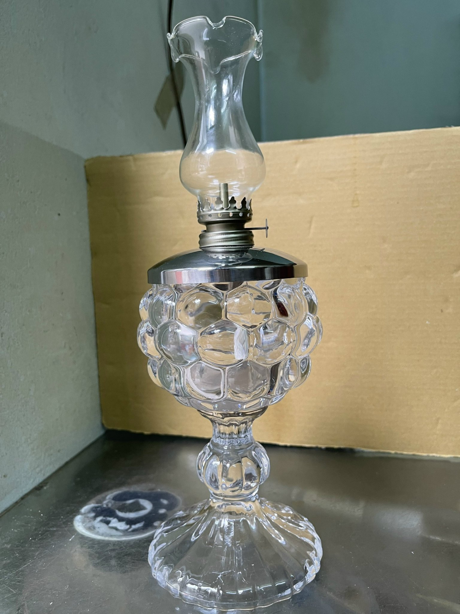 ĐÈN THỦY TINH THỜ CÚNG - PHA LÊ LỒI -LỚN