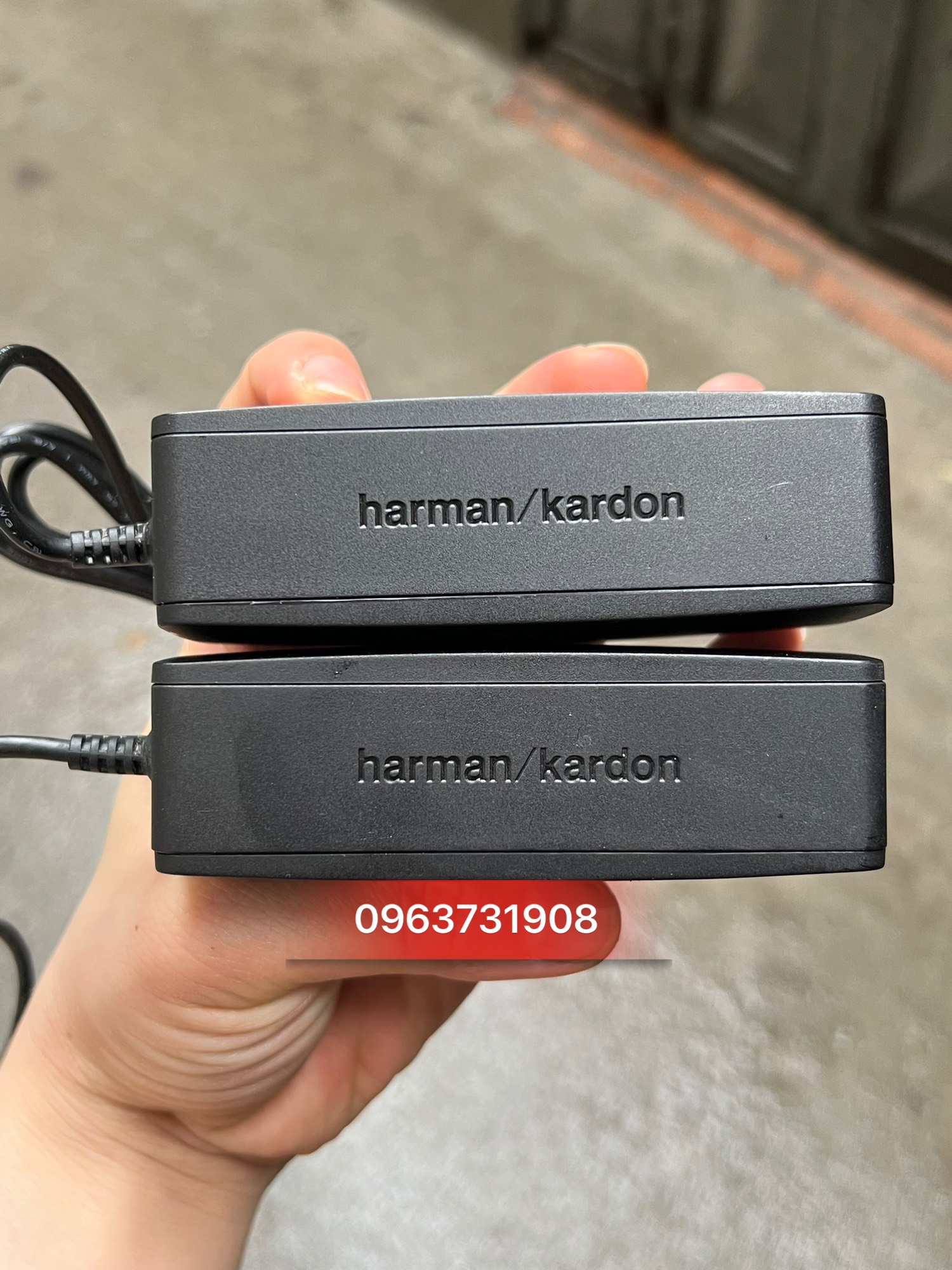 Dây sạc loa Bluetooth Harman Kardon Onyx studio 19V 2A loại cao cấp