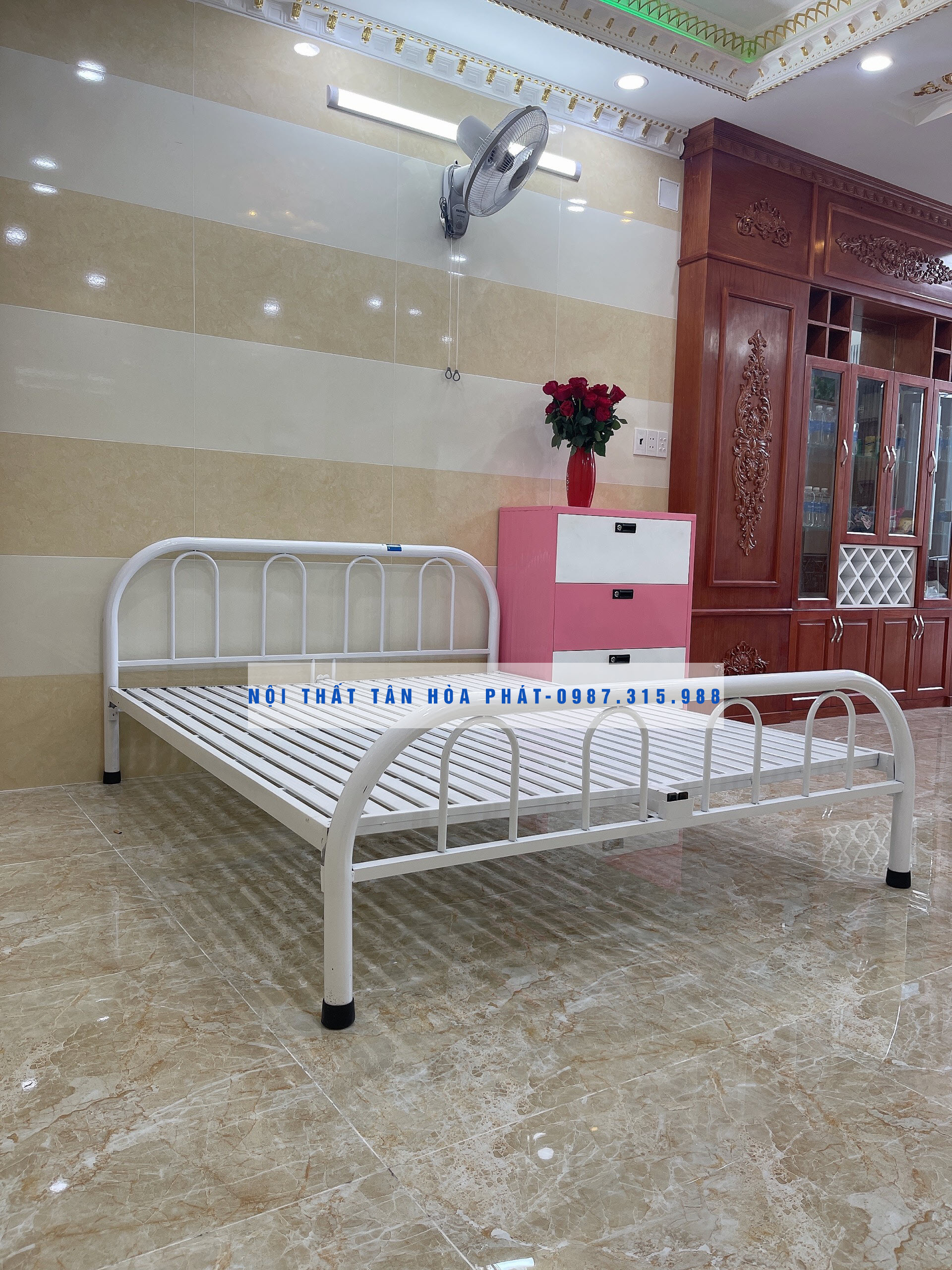 Giường sắt đơn giản kích thước 1m6 x 2m