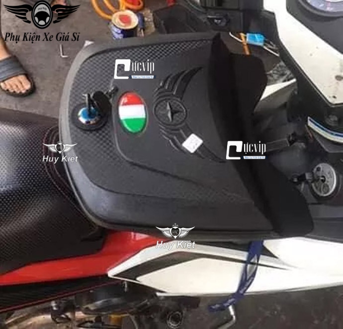 Thùng giữa givi winner v1, winner x, future, sirius, dream, exciter 135, 150, wave blade, s110, rs, rsx, a 2017 - 2022 ms4885