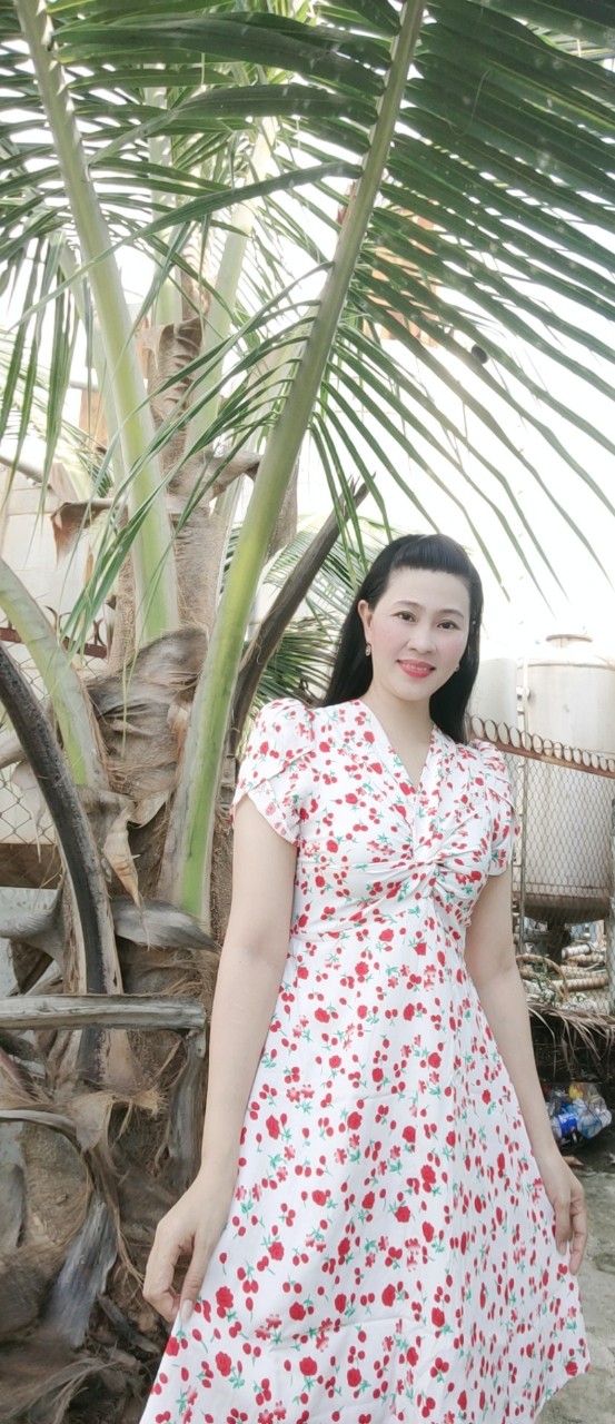 Đầm dạ hội dự tiệc hoa nhí