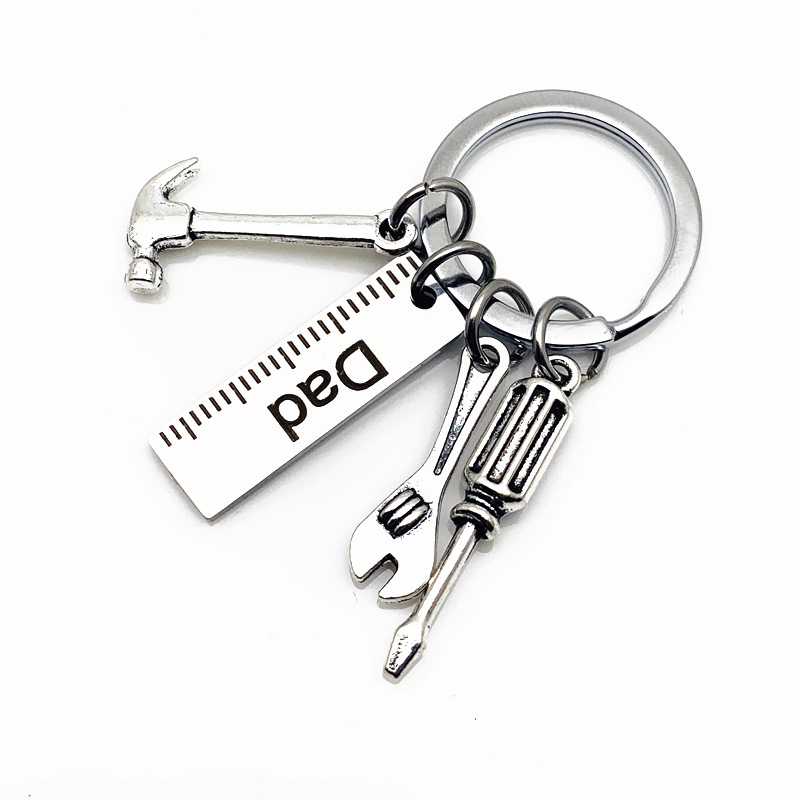 Dad%20Letters%20Keychains%20Creative%20Keyring%20Handbag%20Decor%20Pendant%20Father's%20Day%20Gifts%20BOYUAN%20-%20Image%204