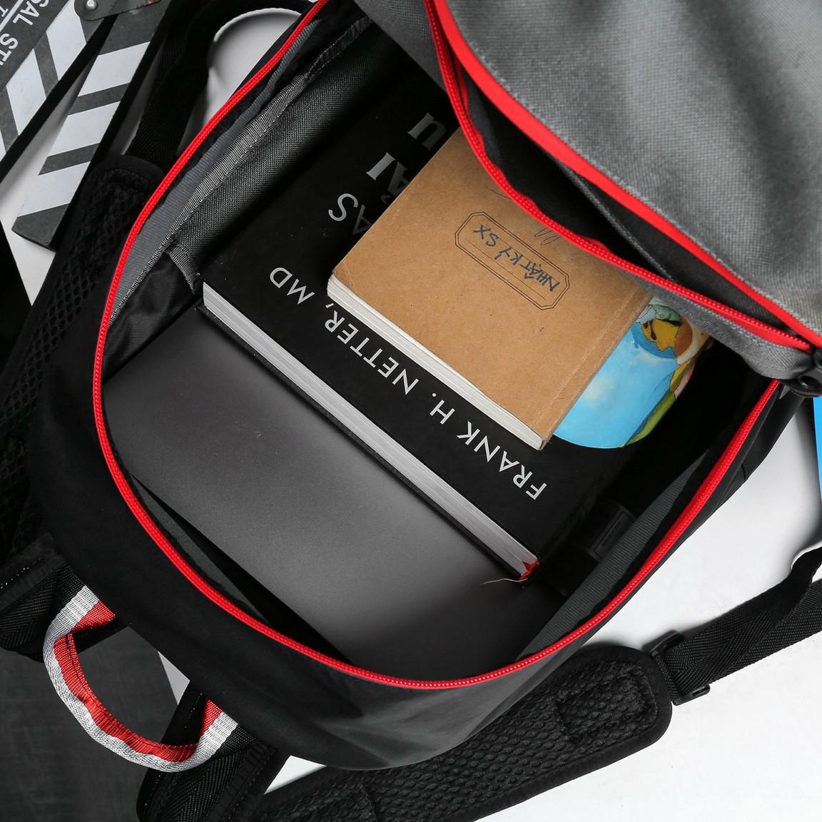 Balo thời trang ADlDAS Classic Boxes Backpack chất liệu Nylon chống nước