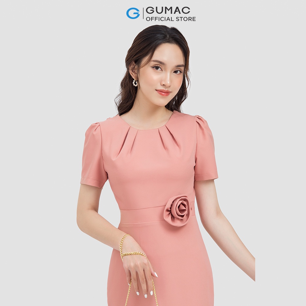 Đầm bút chì GUMAC DC06060 cổ xếp ly