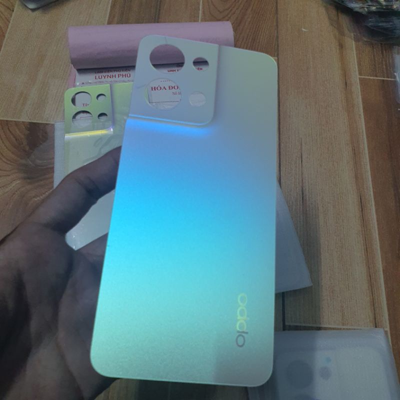 Nắp lưng Oppo Reno 8 5G bao test đỗi trã(lưng nhựa)