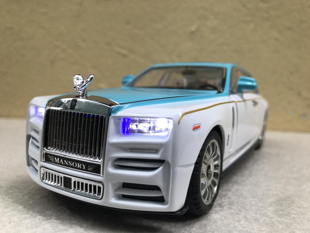 Mô hình xe Rolls-Royce Phantom MANSORY 1:24