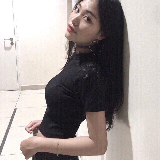 ÁO CROPTOP CỔ TRÒN NGẮN TAY KIỂU DÁNG BASIC NĂNG ĐỘNG