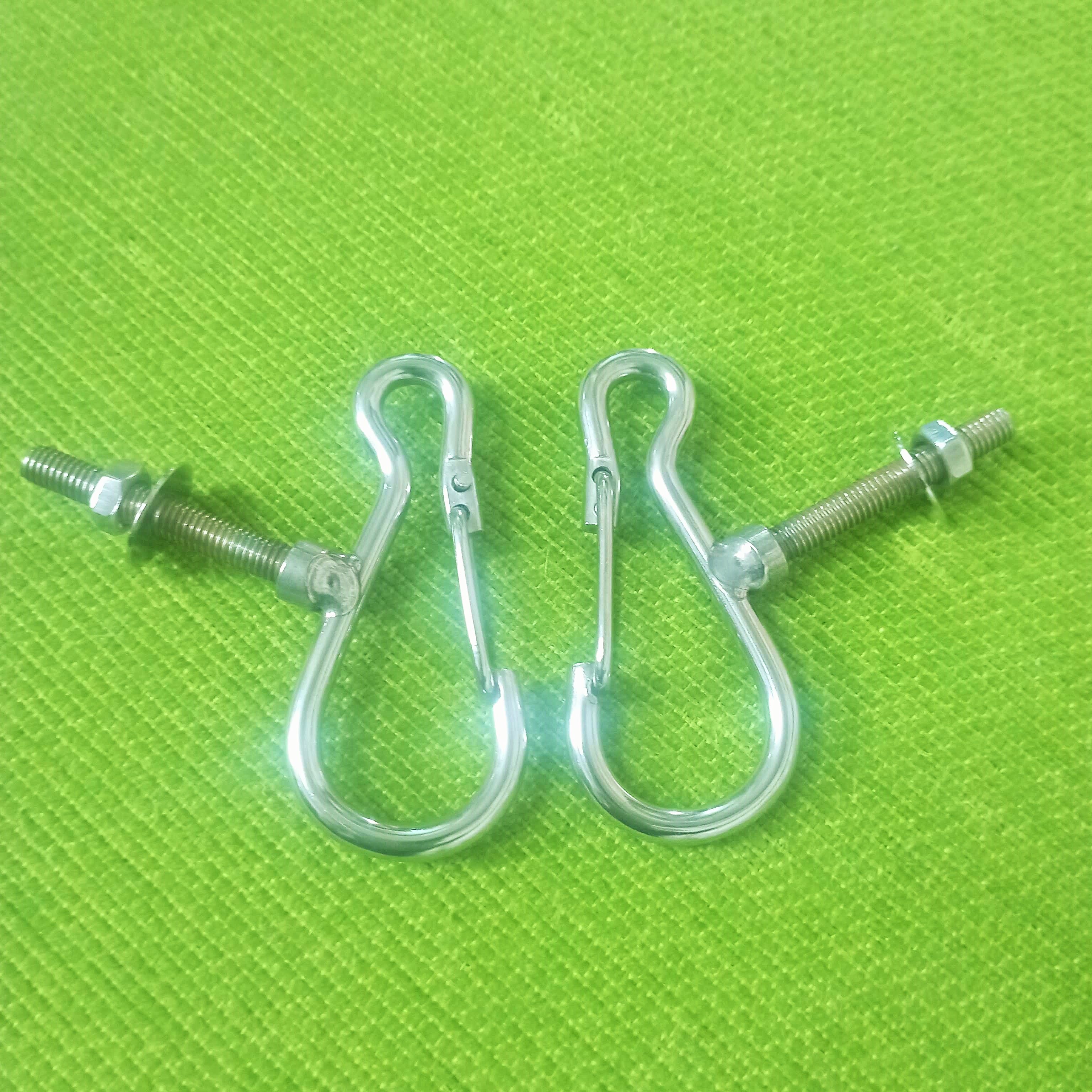 MÓC TREO ĐỒ XE MÁY INOX CÓ KHOÁ ( 2 cái )