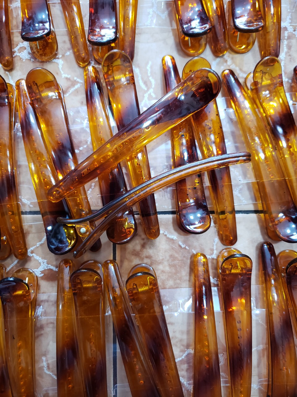 Nguyên bịch ( 6 cái) Kẹp Tóc Mỏ Vịt ( giao màu ngẫu nhiên)