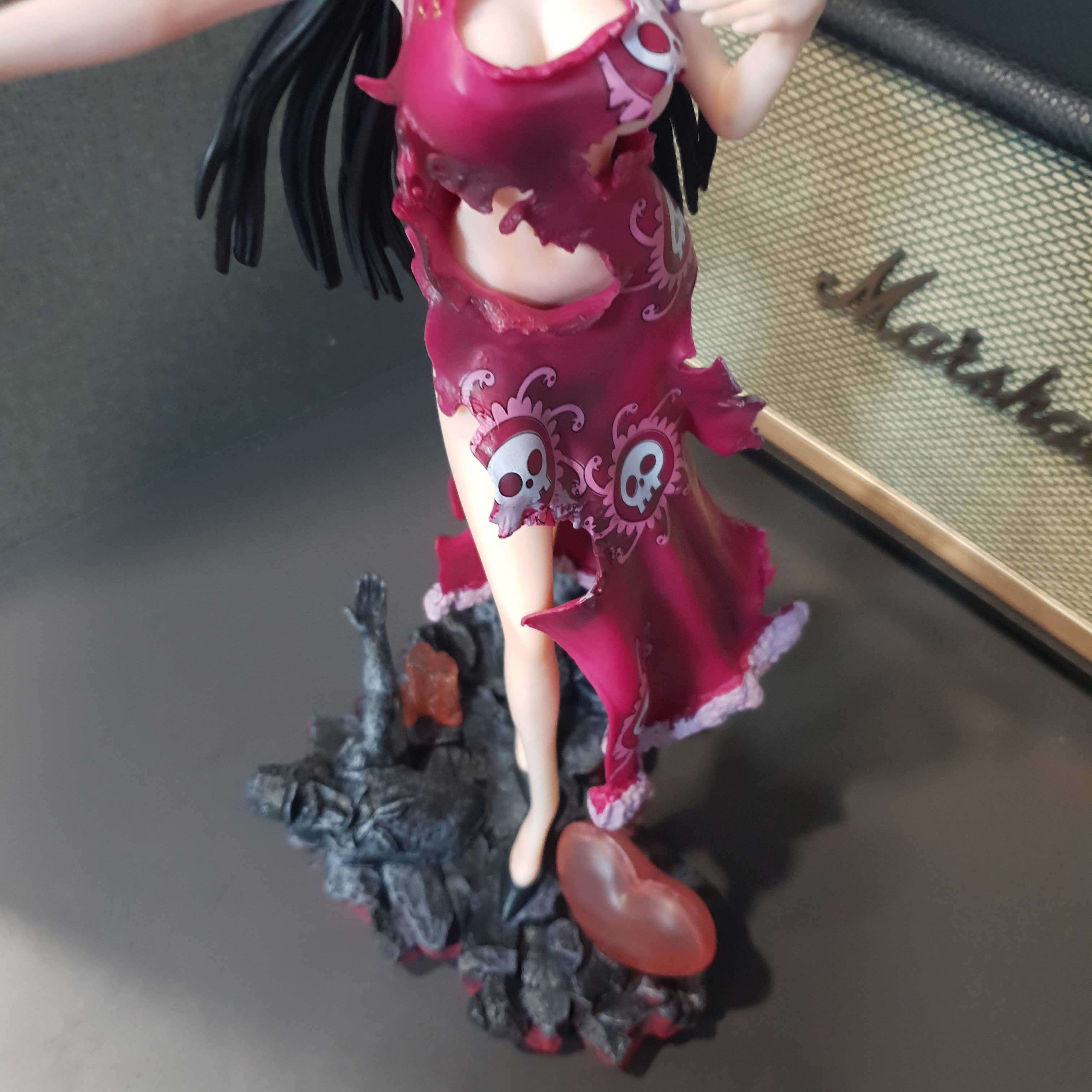 Mô hình Boa Hancock có led 30 cm - One Piece