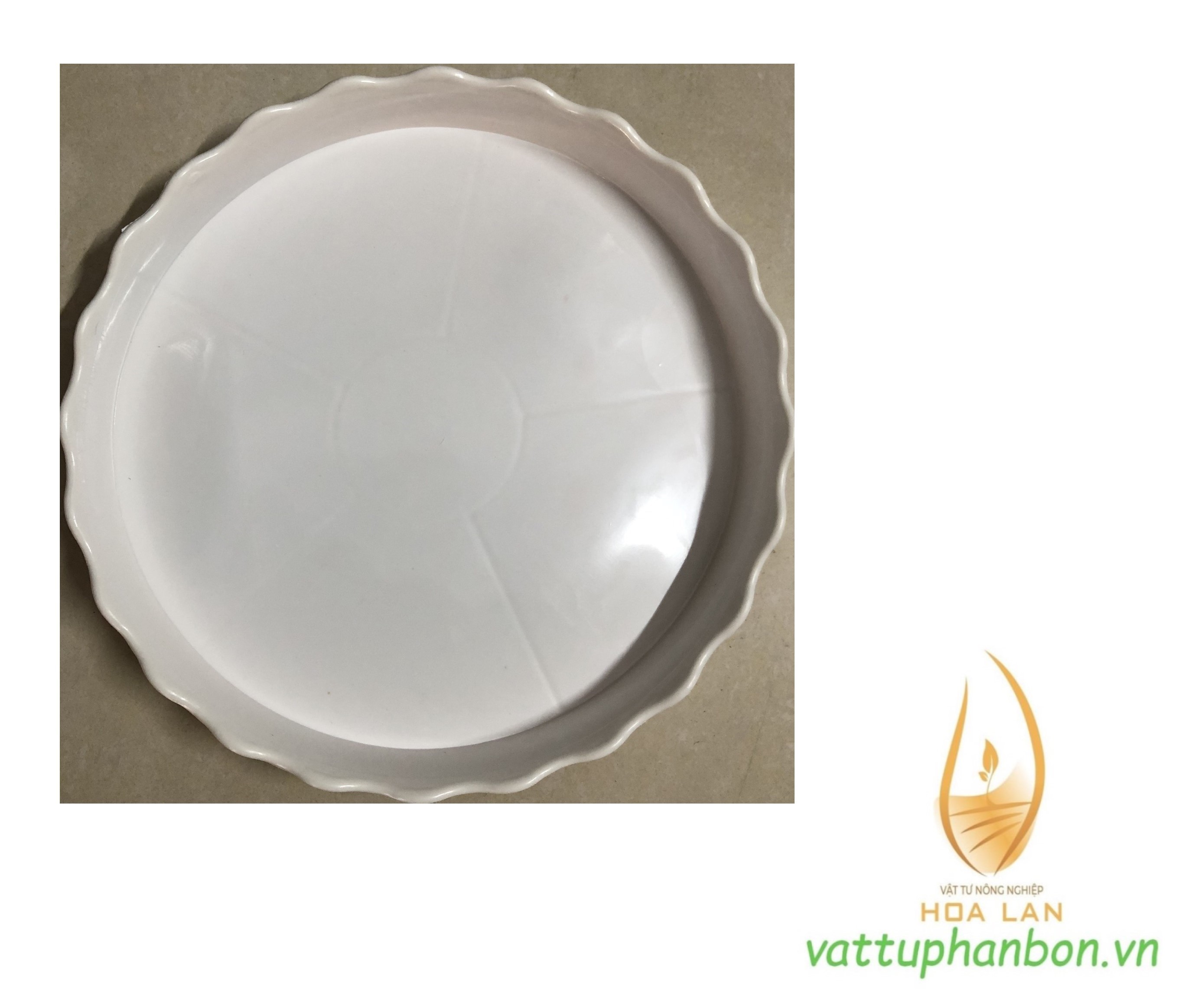 Đĩa lót chậu tròn khía Phi 18cm - #045C#
