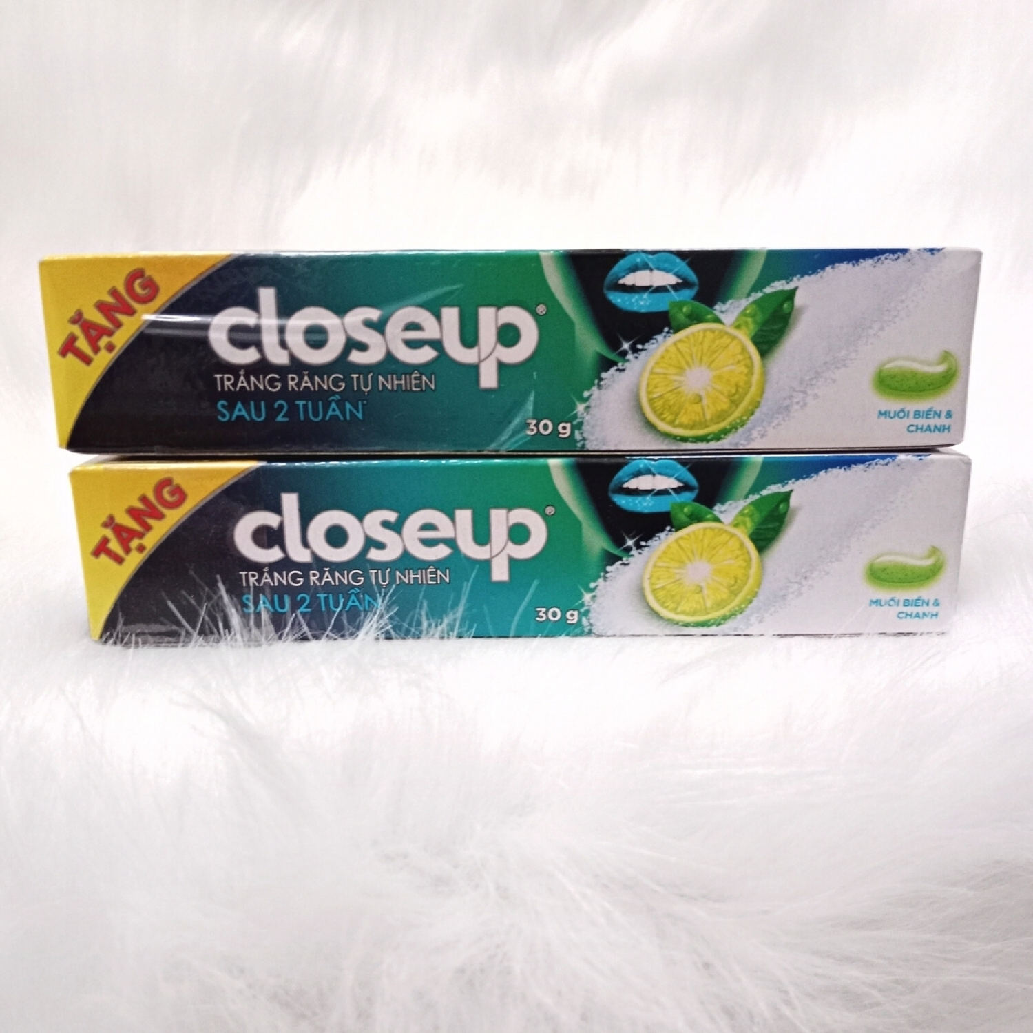 10 Túyp Kem Đánh Răng Closeup 30g (Hàng Tặng)( Mix 5 mùi khác nhau)