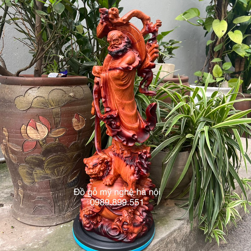 Tượng đạt ma sư tổ gỗ hương cao 40cm