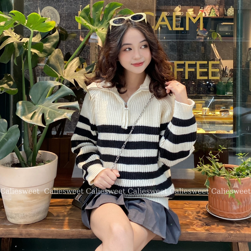 AA18-Áo len kẻ ngang Caliesweet áo len cao cổ khóa kéo chất len dày dặn mềm mịn họa tiết kẻ ngang CMA0142A
