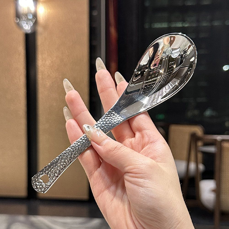 Stainless%20Steel%20Soup%20Spoon%20Deepen%20Large%20Capacity%20Spoon%20Silver%20Mirror%20Polished%20Flatware%20Soup%20Rice%20Home%20Kitchen%20Tableware%20JINBING%20-%20Image%206