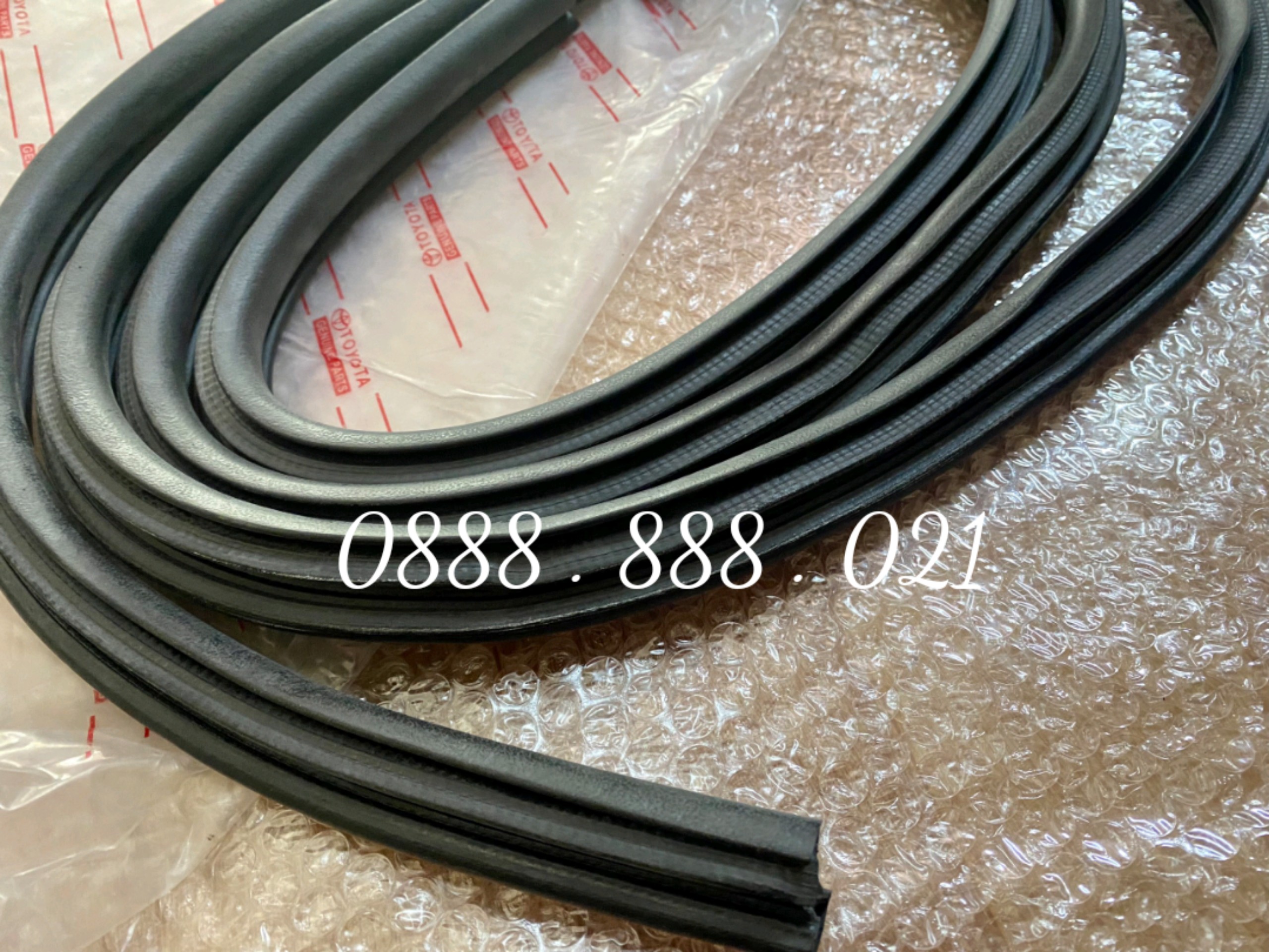 Gioăng khung cửa Vios 08 - 13 ( gioăng thân xe , giá 1 chiếc )