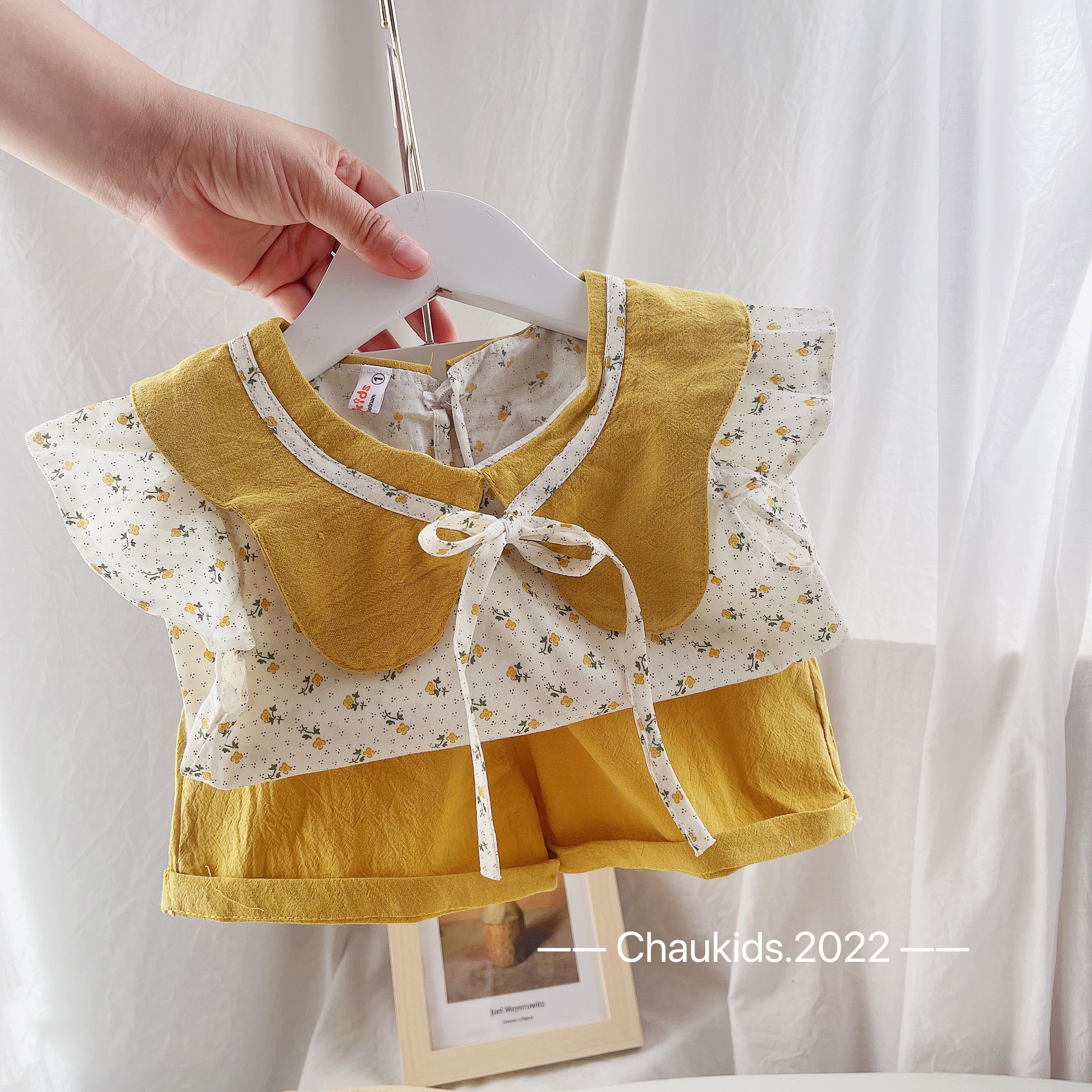Sale bộ cộc đũi cổ áo bèo cột nơ cho bé gái size 8-18kg